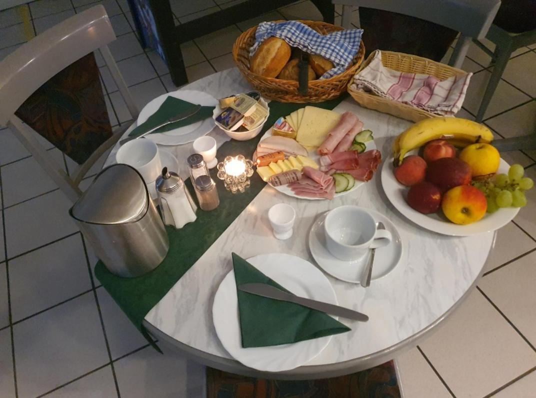 Numero1-Pension Und Cafe Рюбеланд Экстерьер фото